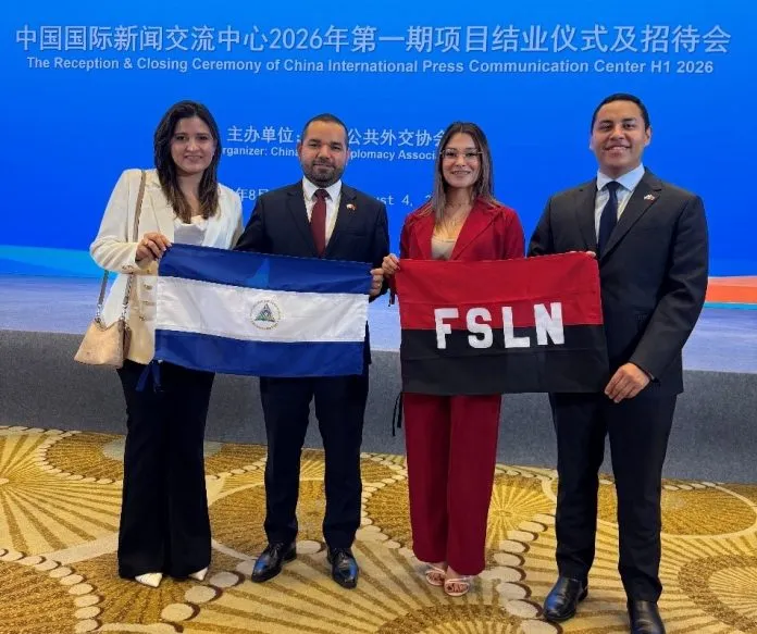 Periodista nicaragüense culmina exitosamente programa internacional de comunicación en China