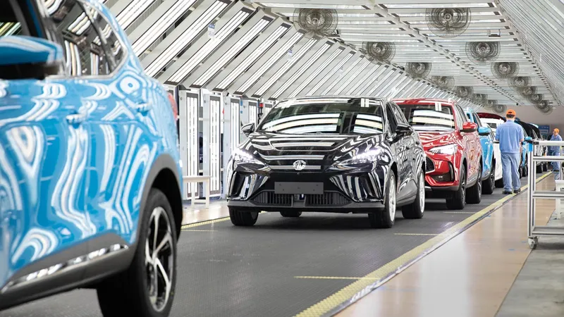 Con un valor de 91.800.000.000$, China ha exportado 5.310.000 de vehículos en 6 meses, y más de la mitad eran eléctricos