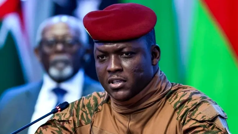 Burkina Faso rompe relaciones con Francia