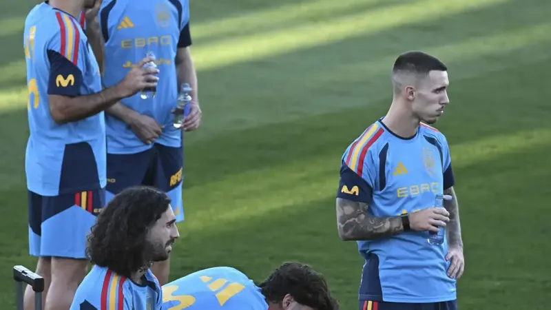 Grimaldo abandona la selección y ya tiene sustituto