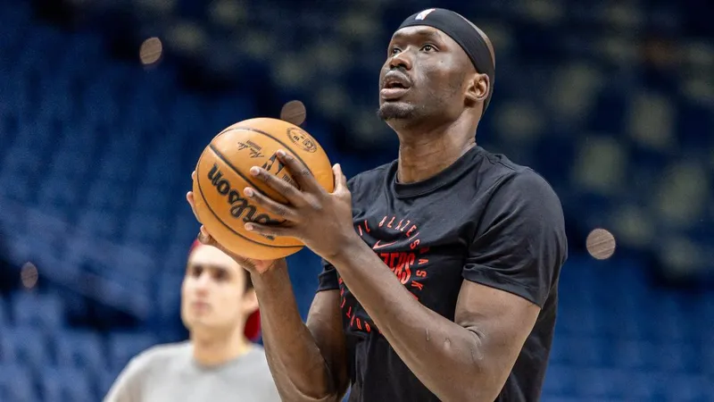 Duop Reath se suma al juego interior de los Suns