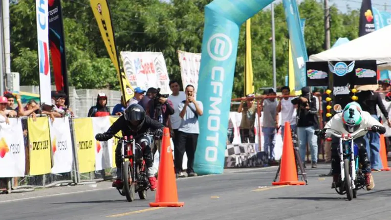 Más de 200 competidores protagonizan jornada de automovilismo y motociclismo en Managua