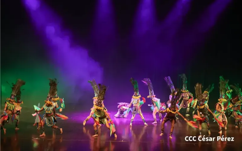 Emotivo y tradicional homenaje a las madres con el Ballet Folklórico Nicaragüense