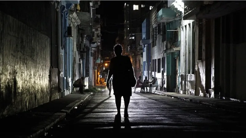 Cuba sufre un apagón eléctrico total