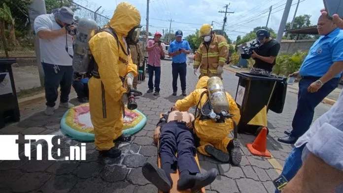 Bomberos de Ciudad Sandino entrenan para emergencias químicas