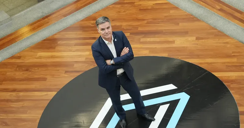 La oportunidad que vio Renault para vender autos en la suba de salarios informales que marcó Milei