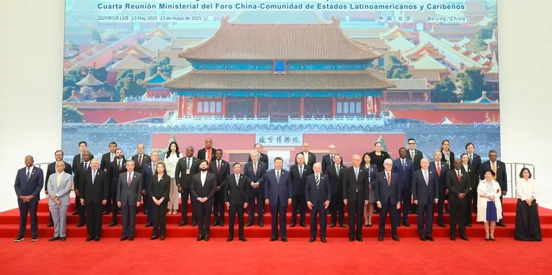 China fortalece su papel internacional con foro sobre gobernanza global