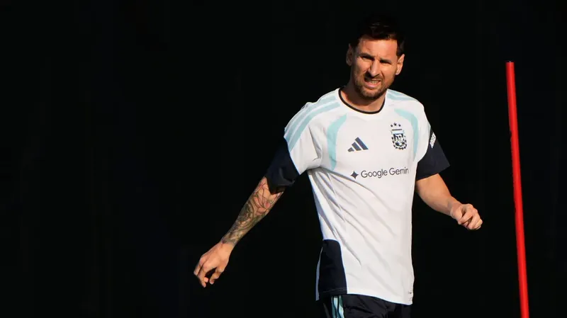 Lionel Scaloni actualiza el estatus de Messi antes del Mundial