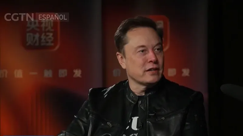 El director ejecutivo de Tesla, Elon Musk, elogia el rápido desarrollo de China