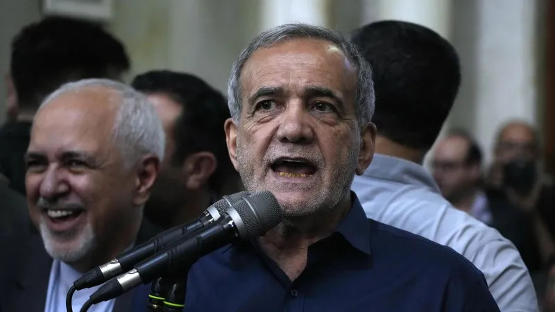 Teherán jamás se doblegará ante los agresores, asegura el presidente iraní
