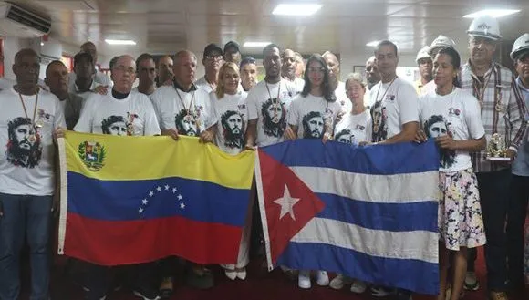 Brigada Henry Reeve regresa a Cuba tras labor solidaria en Venezuela