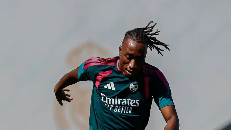 Mourinho deja en el banquillo al fichaje más caro de la historia del Real Madrid