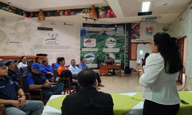 Capacitan a productores y técnicos para agregar valor al café nicaragüense