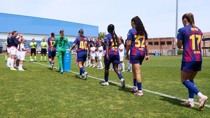 El Barça cierra la temporada del póker con victoria y 'hat-trick' de Graham