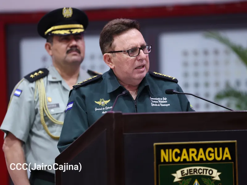 General Avilés resalta la lealtad y compromiso de la Fuerza Aérea en su 47 aniversario