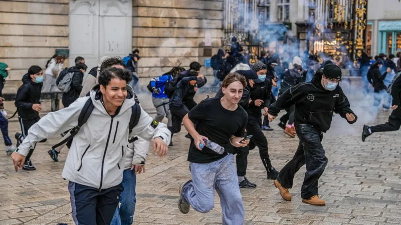 "¡Hemos tomado la Bastilla!": Nueva jornada de protestas a gran escala sacude a Francia (VIDEOS)