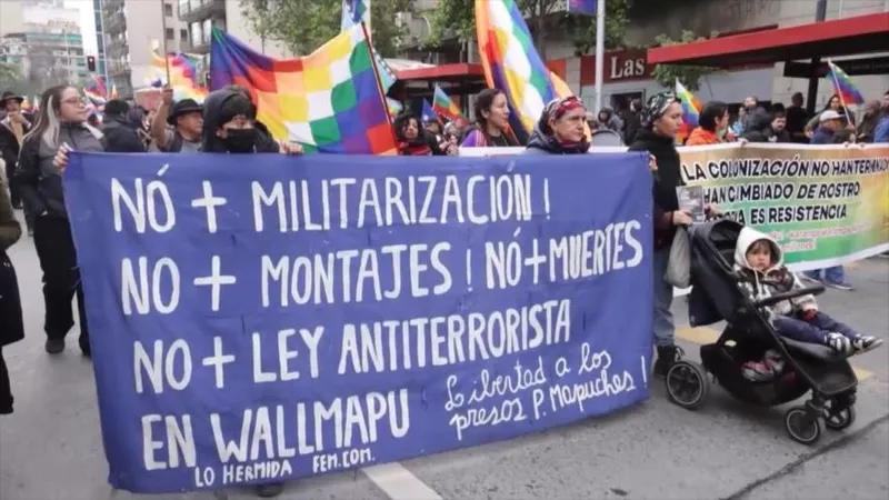 Protesta indígena por el 12 de octubre deja 17 detenidos en Chile