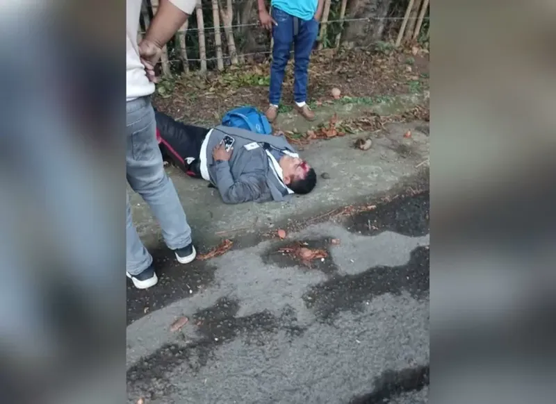 Guarda de seguridad cae de bus repleto en San Marcos y resulta herido