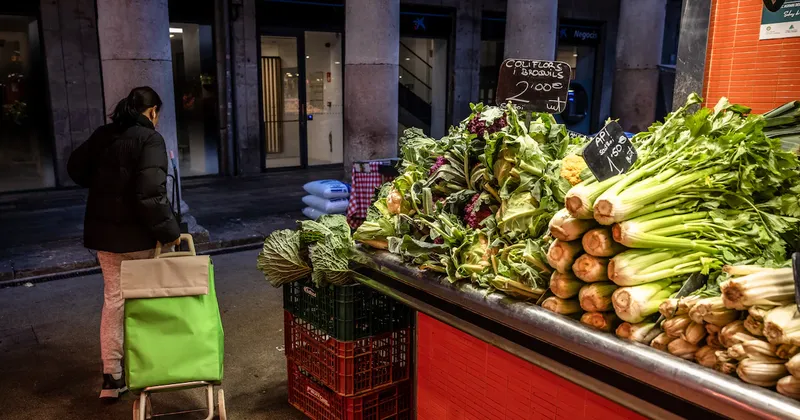 Inflación de la zona euro sube más de lo previsto y llega al 3,8%, máximo en tres años