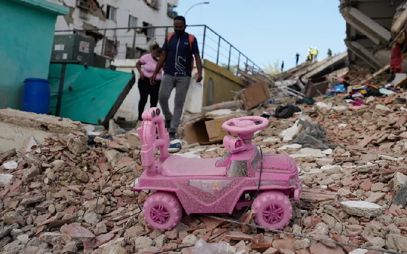 Se elevan a 1.430 los muertos y a más de 3.200 los heridos por el doble sismo en Venezuela