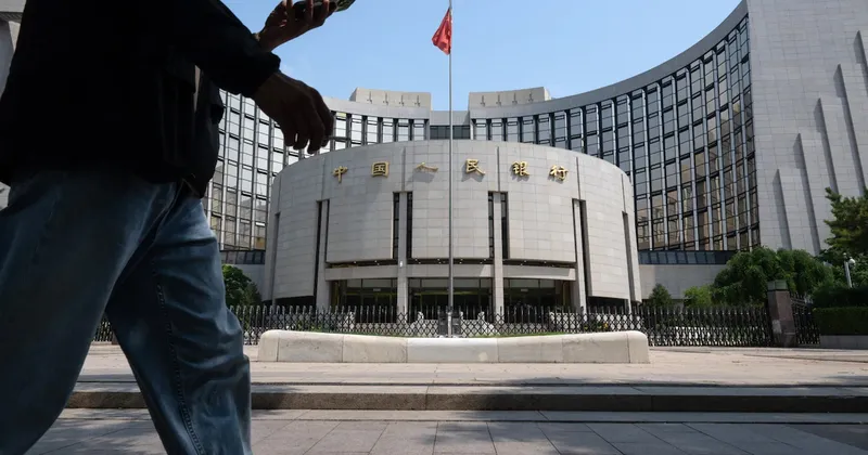 China revela por primera vez su tasa clave a un día y la fija por debajo de su anterior referencia