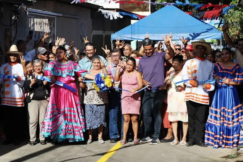 Pobladores de Villa Venezuela reciben 5 calles nuevas