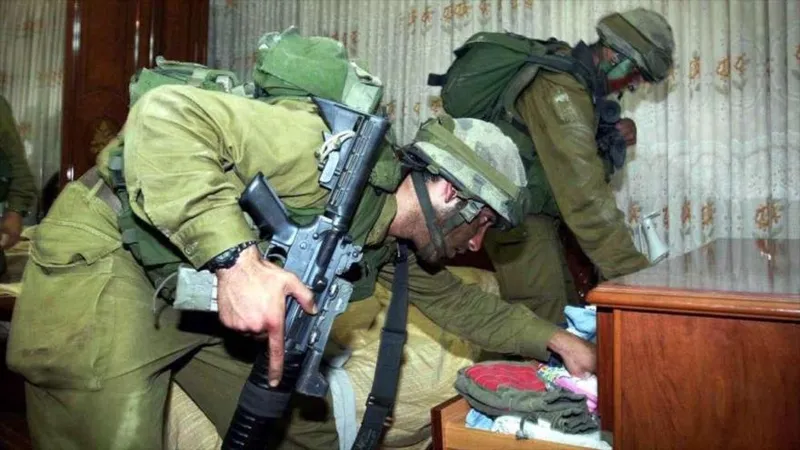 Soldados israelíes reconocen que saquear y destruir es su misión en Líbano