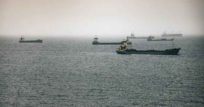 EE.UU. revoca la exención que permitía vender crudo iraní tras ataques a petroleros