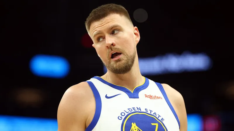 Porzingis apunta a renovación con Golden State