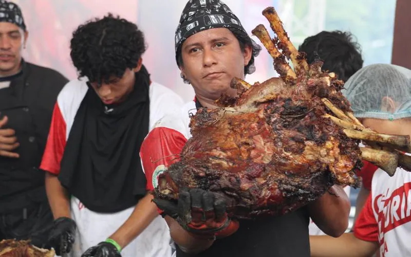 Más de 1.000 libras de carne a la parrilla en la sexta edición del BBQ Challenge