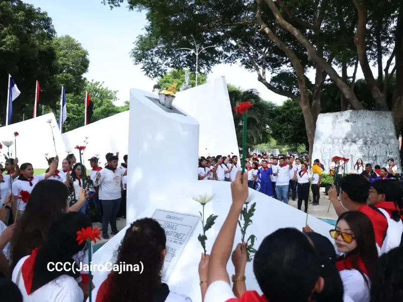 Juventud Sandinista honra 96 años del natalicio del Comandante Tomás Borge