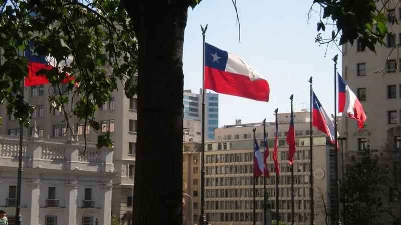 La suspensión de concesiones en Chile amenaza 6.925 millones de euros y 95.000 empleos
