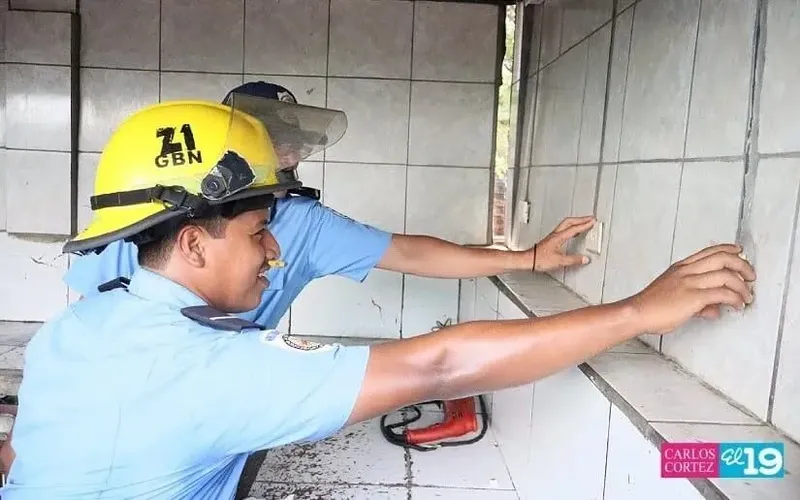 Más de mil servicios de Bomberos Unidos beneficiaron a familias en 24 horas