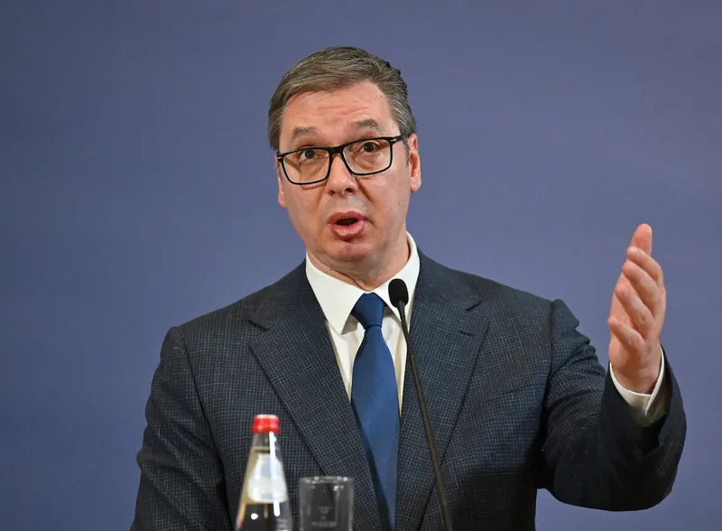 Expresidente serbio Vucic reconoce la derrota electoral de su alianza y vaticina sanciones antirrusas