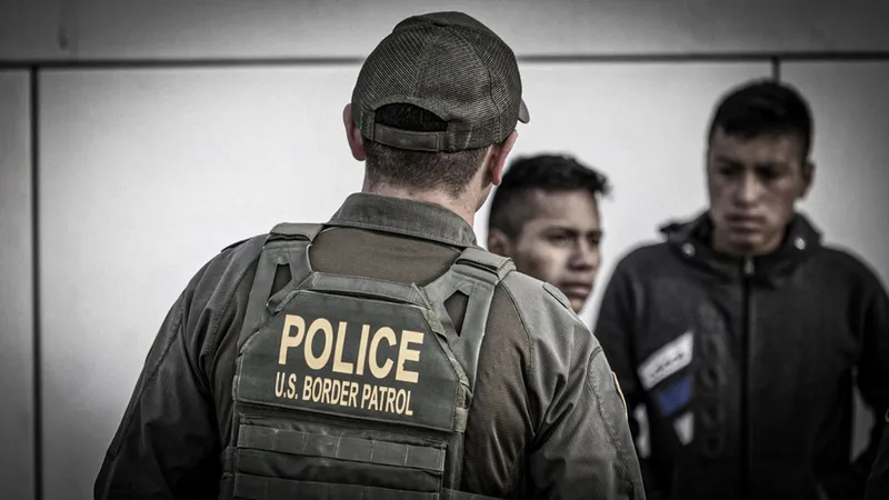 Donald Trump deportará un total de 660 mil personas durante el 2026