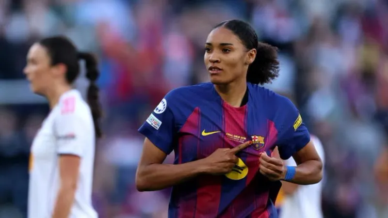 Salma Paralluelo dice adiós al Barça tras cuatro años de éxitos