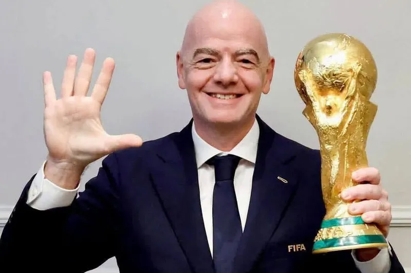 Infantino busca respaldo en Marruecos en medio de la crisis