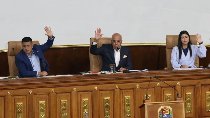 Parlamento aprueba nombramiento de Timoteo Zambrano como embajador en España