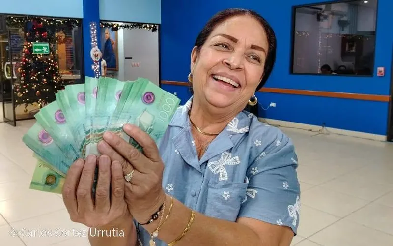Servidores públicos recibirán salarios con aumento incluido
