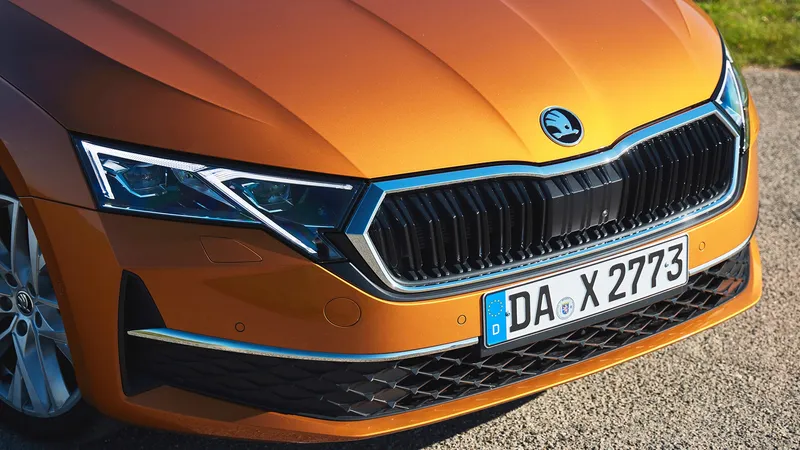 Se confirma que este popular modelo de Skoda optará por un eficiente motor híbrido que compartirá con el Volkswagen Golf