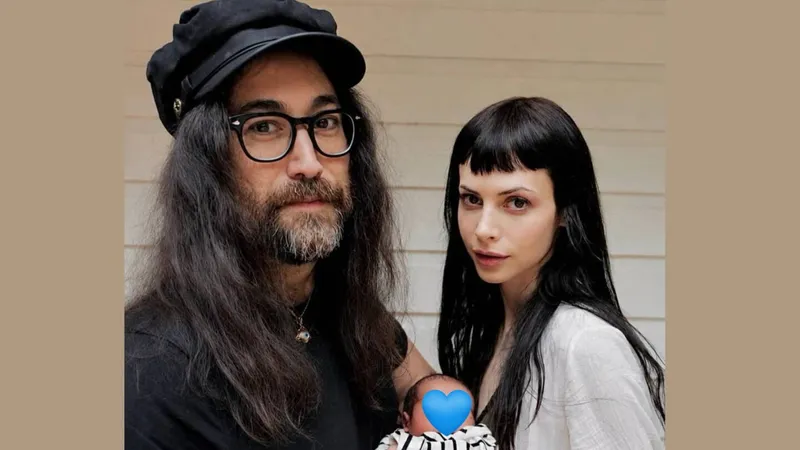 John Lennon ya es abuelo: su hijo Sean Ono Lennon se convirtió en papá POR PRIMERA VEZ a los 50 años