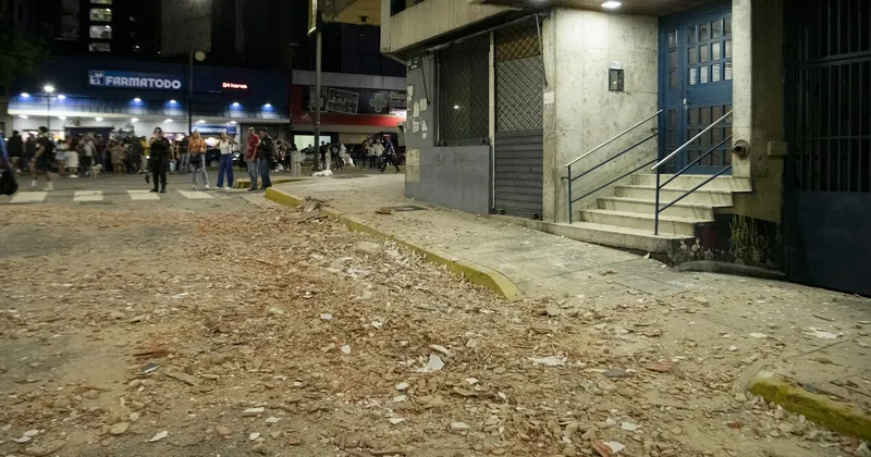 Doble terremoto en Venezuela ya deja 1.943 muertos y 10.571 heridos, mientras rescates continúan