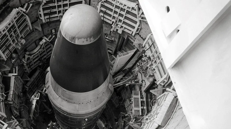 Dos países vecinos de Rusia abren la puerta a las armas nucleares: ¿qué supone?