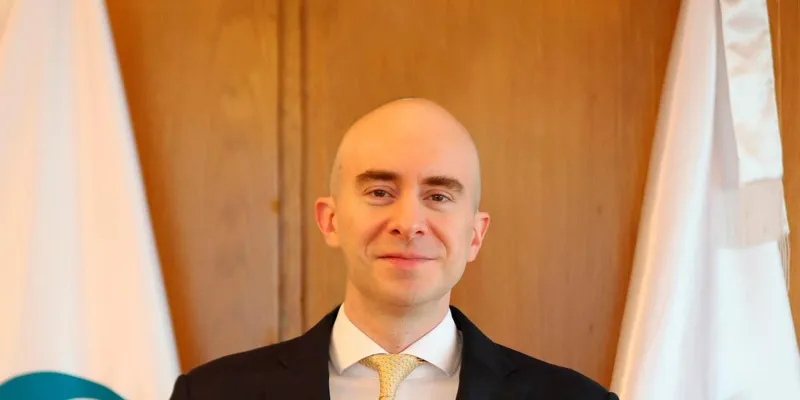 Carlos Torres Rosas asume como nuevo director de Nafin y Bancomext