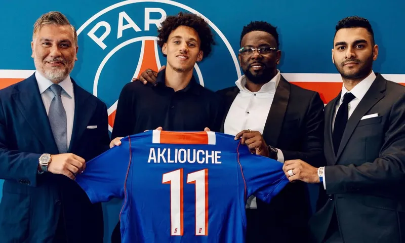 PSG oficializa el fichaje de Maghnes Akliouche