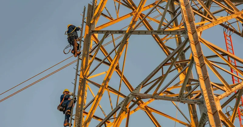 IFC del Banco Mundial evalúa compra de US$80 millones en nueva emisión de capital de la CFE Fibra E