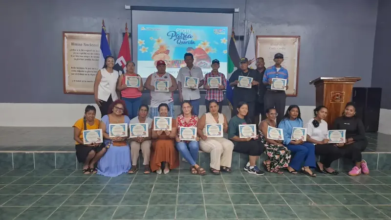 Reconocen a emprendedores por preservar los oficios tradicionales en Puerto Cabezas