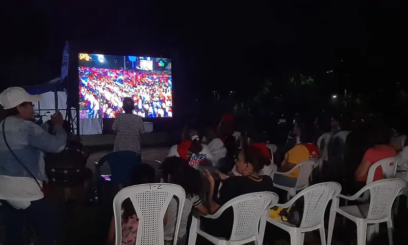 Cada hogar una plaza: familias nicaragüenses vibran con el 47/19