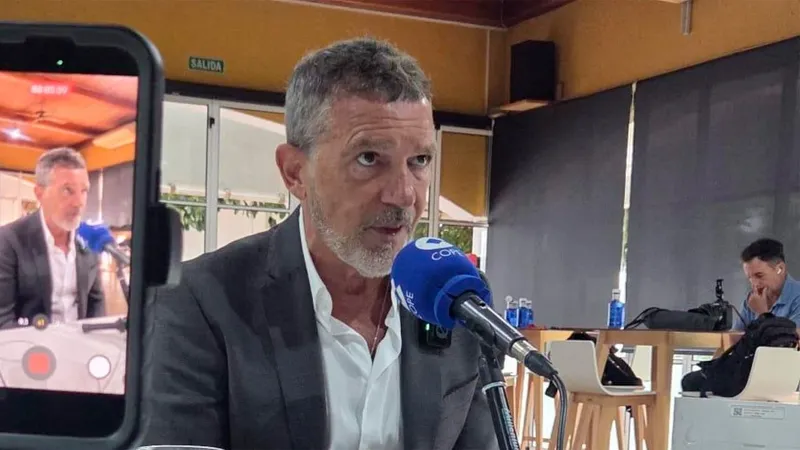 Antonio Banderas sobre el desahucio de Maricarmen: “A mi me interesa toda la realidad completa. No una realidad específica para un uso específico”