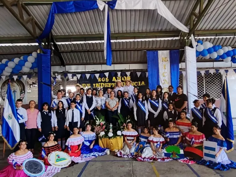 En Homenaje Escolar a nuestra Independencia